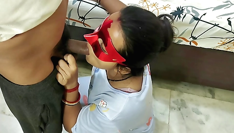 Indian daughter fucks her boyfriend in front of camera