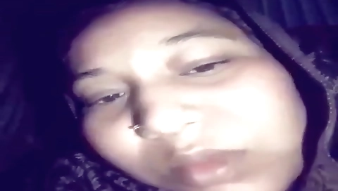 Indian naked video from a horny woman with no money