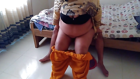 Busty indian stepmom with big ass riding his dick 06