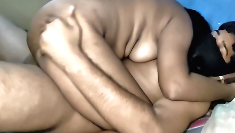 Indian slut in red colour suit showing her tight ass