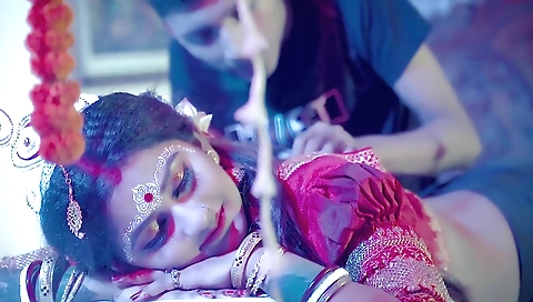 Indian brunette gets fucked in her pussy by her boyfriend