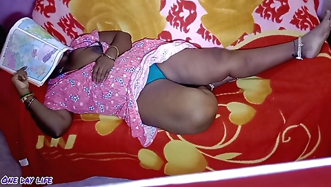 Amateur brunette enjoys sharing her bedroom with her lover