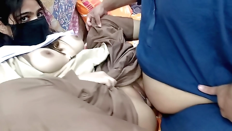 Desi Pakistani Student 18+ Girl Got Sex Lesson From Her Old Stepfather