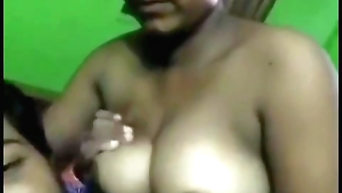 Indian brunette 18+ gives blow job before hardcore 18+ sex