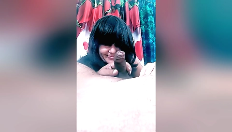 Hot amateur brunette slut enjoys the thrill of intimate sex