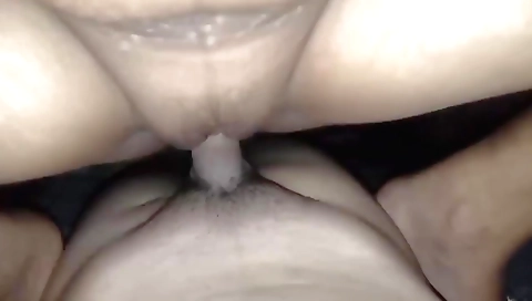 Cunnilingus for a brunette 18+ babe in amateur cam video