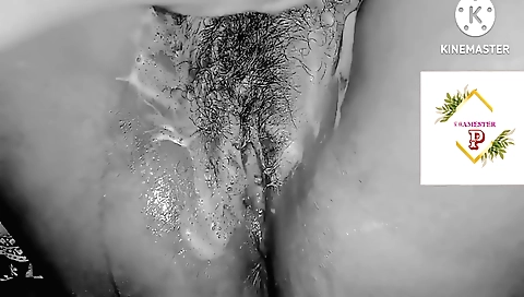 Amateur fetish video shows hoes hairy pussy shaved