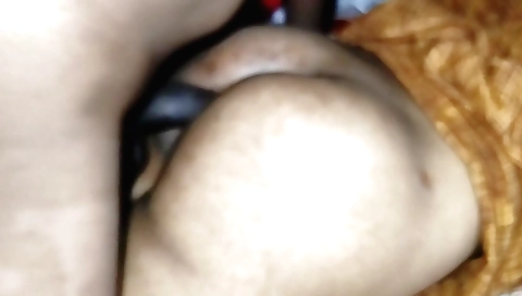 Indian amateur hottie with a big ass gets a cumshot