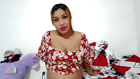 Indian girl with a nice ass getting pounded in her mouth