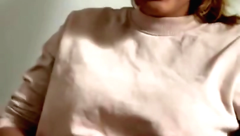 Indian girlfriend gets creampie on the washing machine