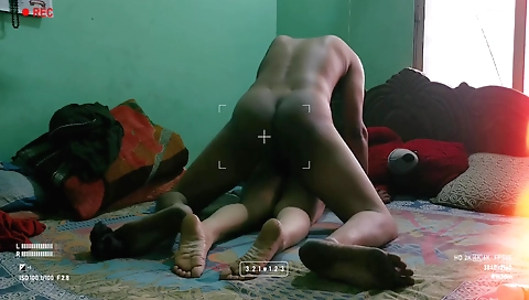 Chubby indian bhabhi with a big ass takes her pussy on a huge cock