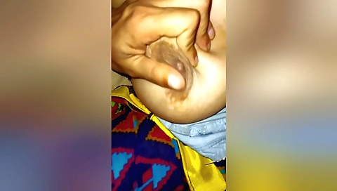 Indian solo porn clip showing her big and sexy boobs