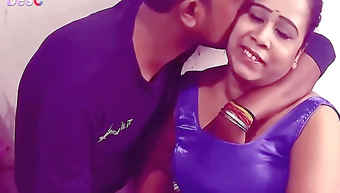 Hot mature indian milf gives a good fuck to a young boy