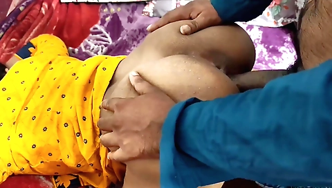 Indian porn video with a shaved pussy and a huge booty