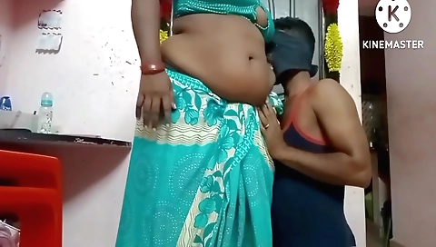 Indian woman gets her asshole fucked by a sexy amateur