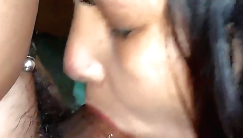 Indian bhabhi sucking and fucking a guy with her sexy face