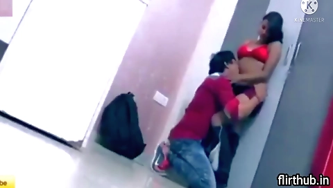 Indian woman is getting a nice blowjob in the clinic bathroom
