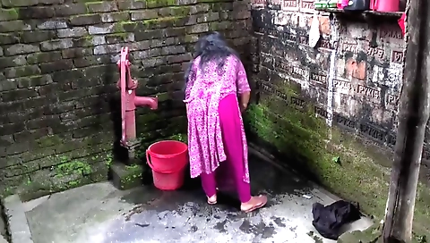 Indian solo video with beautiful brunette with a big ass