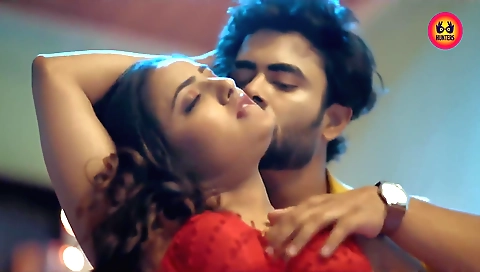 Lustful cougar with big hibis getting fucked in a video