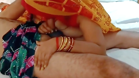 Busty bhabhi in hot big tits videos with her old lover