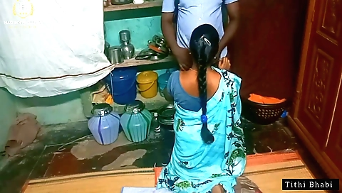 Amateur brunette sucking her boyfriend hard in her pussy