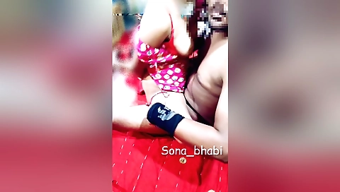 Indian bhabhi fucking her pussy and ass with a cock