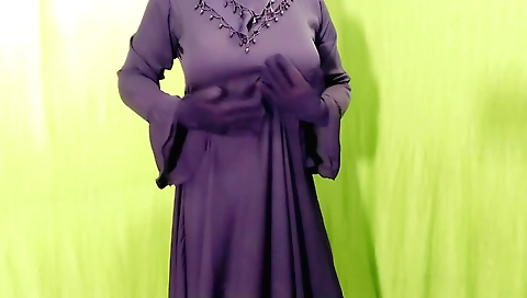 Indian bhabhi sex with a Muslim neighbor in the room