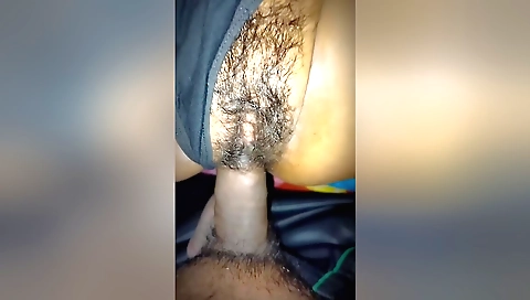 Sexy indian babe in a tight tight amateur xxx clip