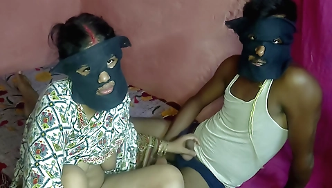 Hot brunette handjob in tamil style (dilute & creampie)