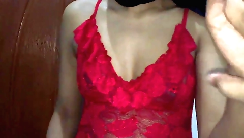 Indian brunette gets nailed by the guy playing with her big cock