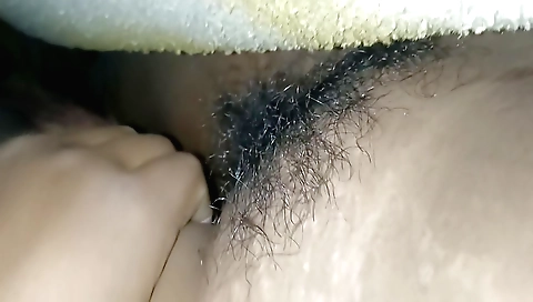 Wife with hairy pussy makes husband cum in her hair