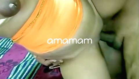 Indian wife with big natural tits fucked in amateur clip