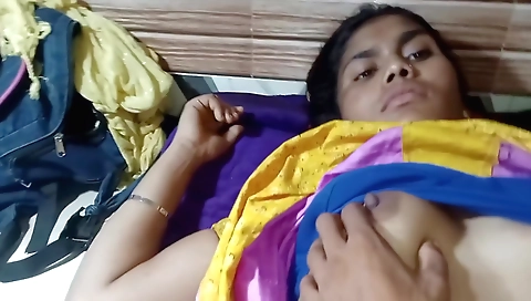 Indian wife is fucked in her bedroom in homemade vid