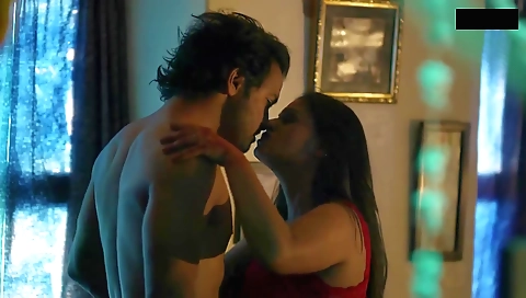 Bollywood video with a hot indian slut that gives a handjob