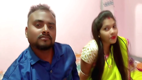 Amateur brunette wife fucks her husband in a bedroom