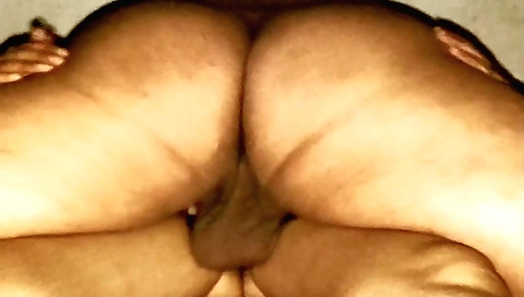 Indian babe is showing off her big tits and ass in this video