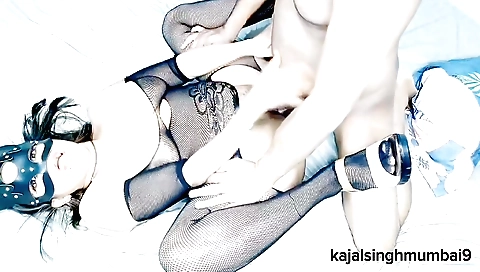 Indian slut getting her ass and tits out in amateur video