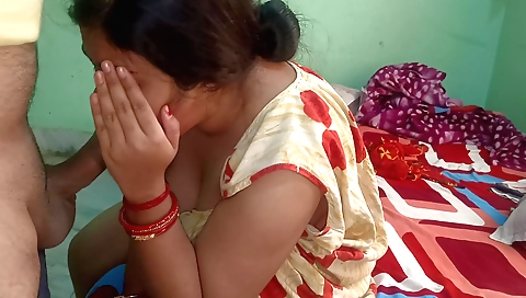 Big Boobs Pooja Bhabhi Gave Sexual Fun To His Devar