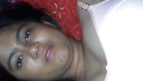 Amateur brunette teen enjoys pussy fucked by her lover